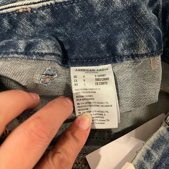 American Eagle Wide Leg Jeans - Picture 7 of 8